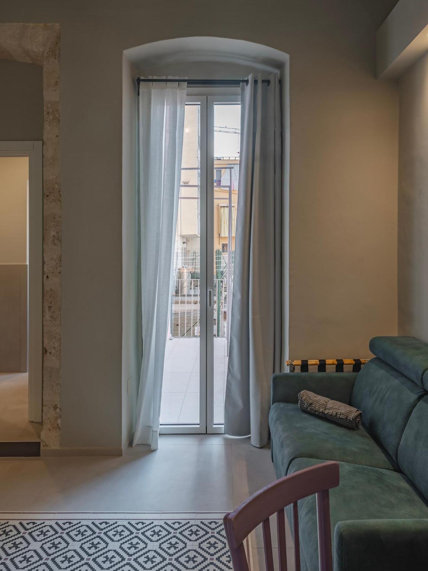 Almica24 Hotel Bari Exterior photo