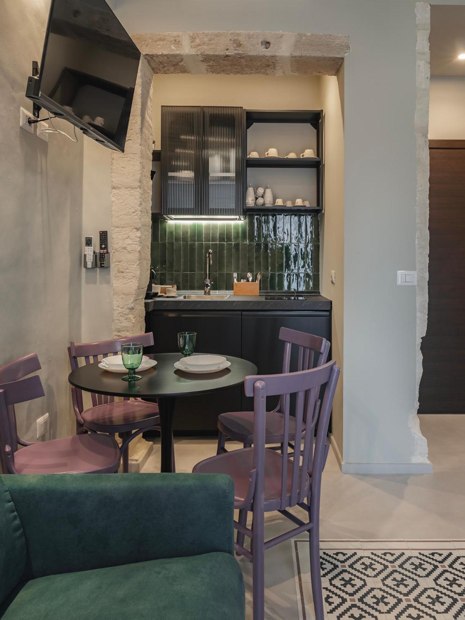 Almica24 Hotel Bari Exterior photo